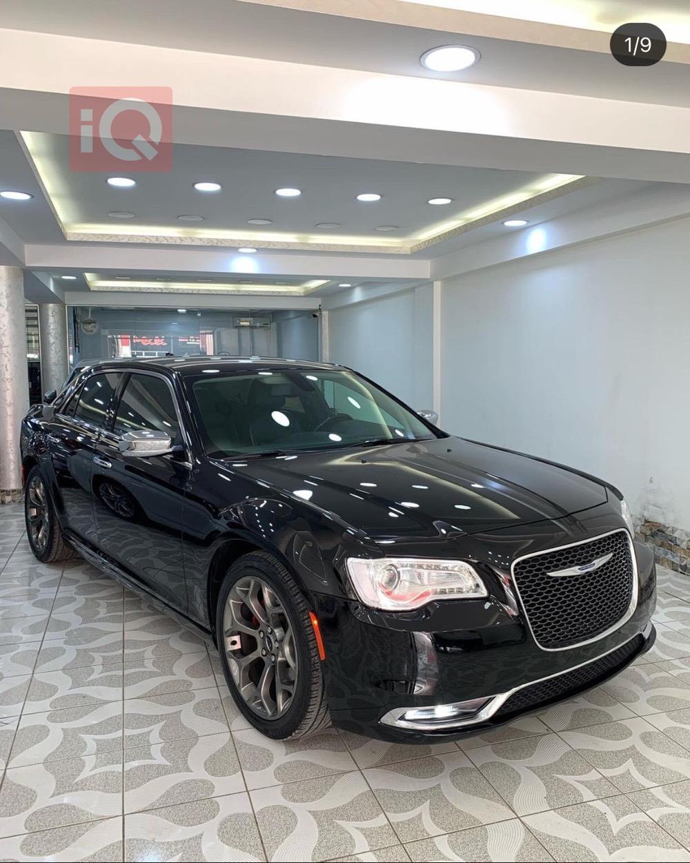 کرایسلەر 300